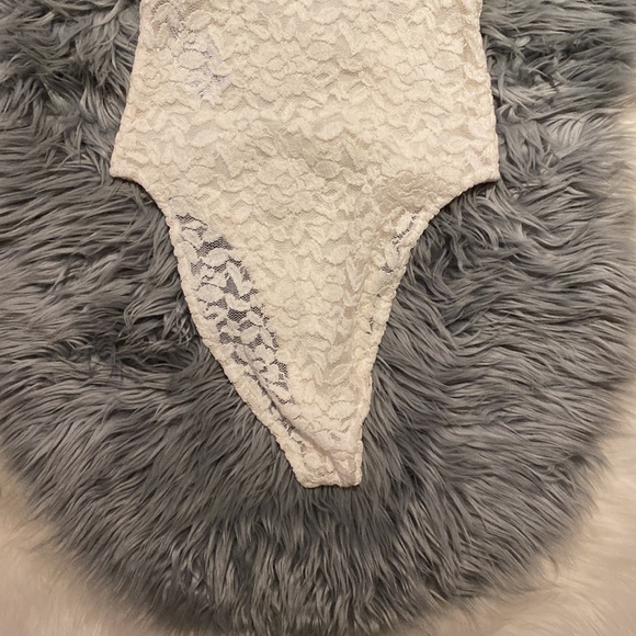 Zara White Lace Bodysuit Women’s Size Small NWT Adjustable Straps Sheer - Picture 6 of 9